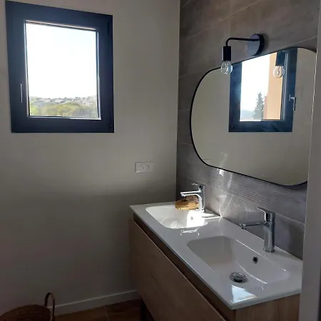 La Belle De * 카시스