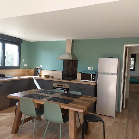 La Belle De * 카시스